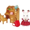 Sylvanian Families Figur m/ møbler og tilbehør - Chocolate Rabbit Sister 5016