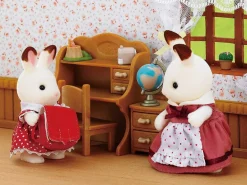 Sylvanian Families Figur m/ møbler og tilbehør - Chocolate Rabbit Sister 5016